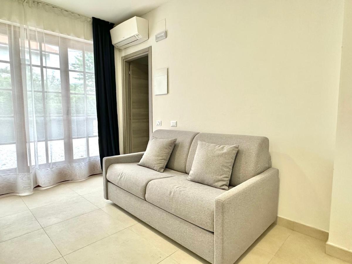 Abitatt Aparthotel Fosdinovo Bagian luar foto